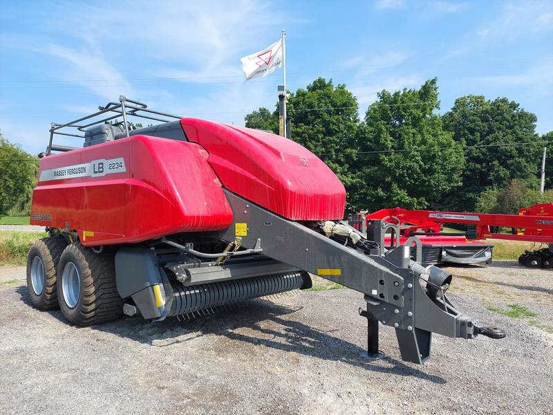 Hay & Forage  Massey/Hesston LB2234 Square Baler Photo